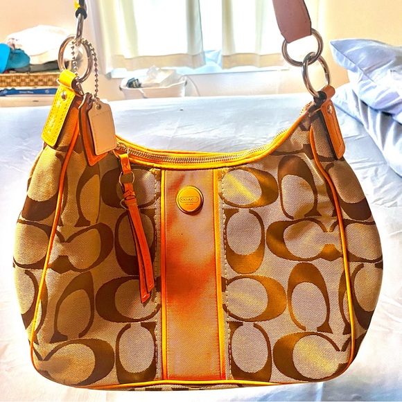 Coach Handbag - Picture 2 of 4